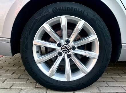Volkswagen - Passat