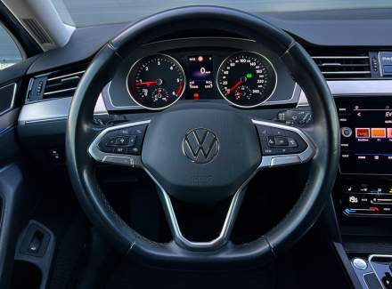 Volkswagen - Passat