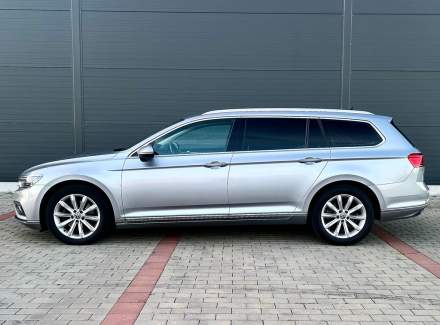 Volkswagen - Passat