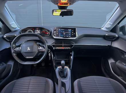 Peugeot - 208