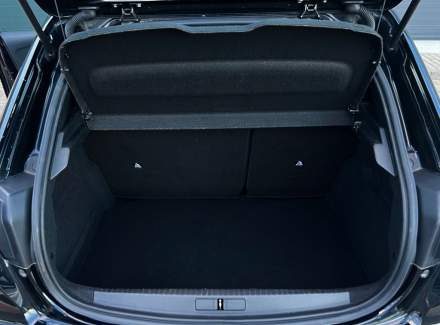 Peugeot - 208