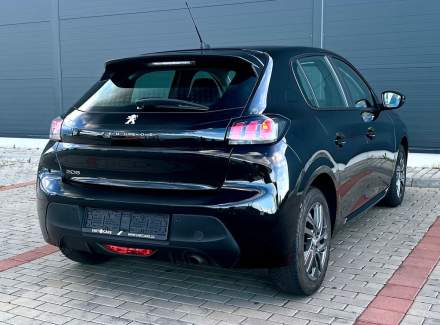 Peugeot - 208