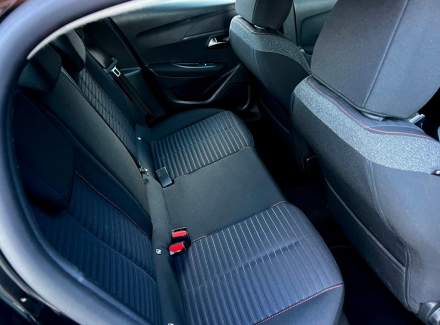 Peugeot - 208