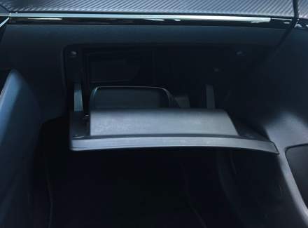 Peugeot - 208