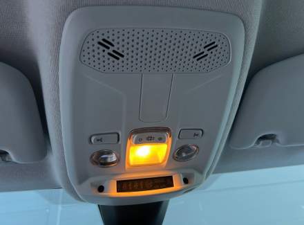 Peugeot - 208