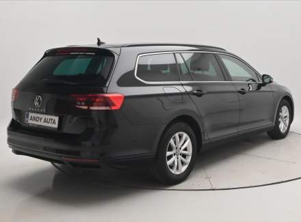 Volkswagen - Passat