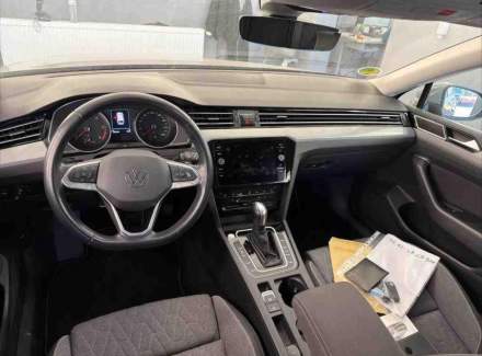 Volkswagen - Passat