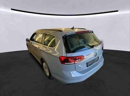 Volkswagen - Passat