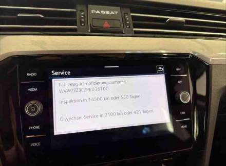 Volkswagen - Passat