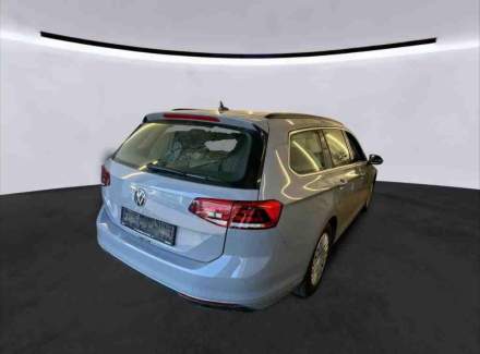 Volkswagen - Passat