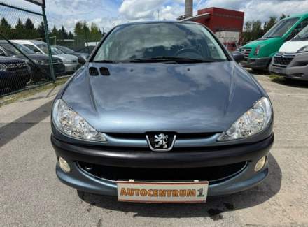 Peugeot - 206