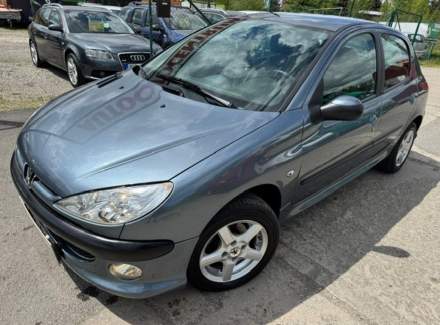 Peugeot - 206