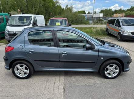 Peugeot - 206
