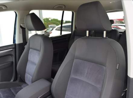 Volkswagen - Touran
