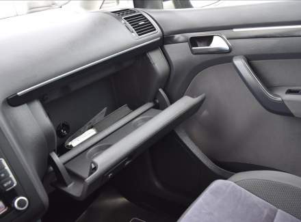 Volkswagen - Touran