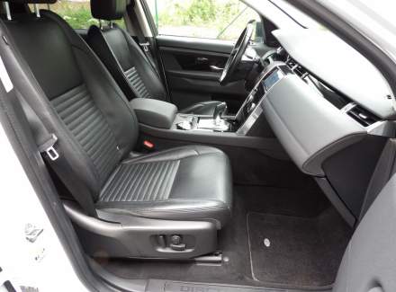 Land Rover - Discovery Sport