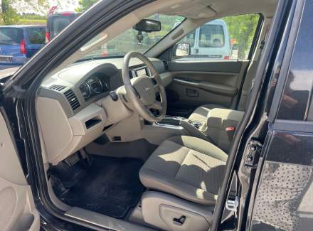 Jeep - Grand Cherokee