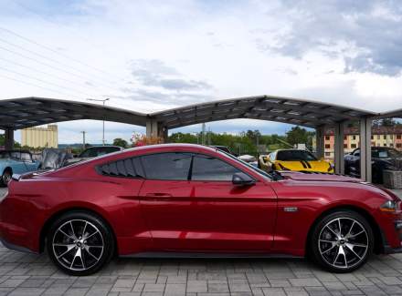 Ford - Mustang