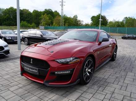 Ford - Mustang