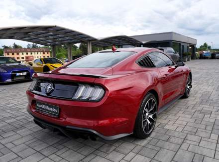Ford - Mustang