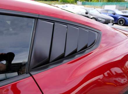Ford - Mustang