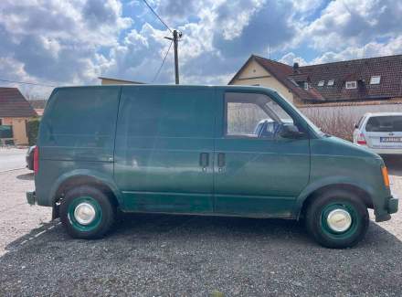 GMC - Safari