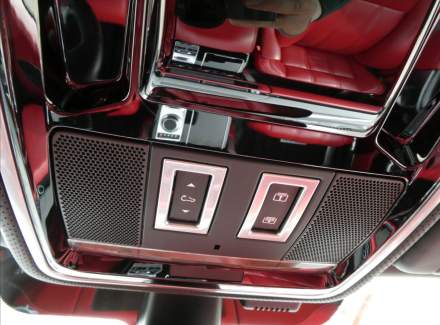 Land Rover - Range Rover