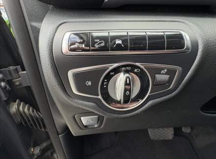 Mercedes-Benz - V-class