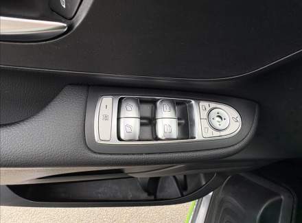 Mercedes-Benz - V-class