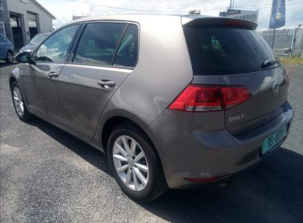 Volkswagen - Golf