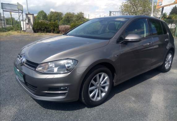 Volkswagen - Golf