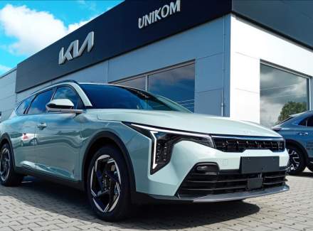 Kia - K4