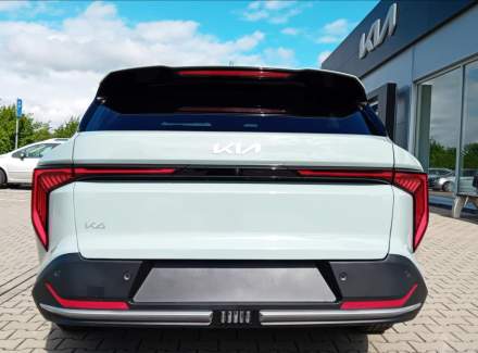 Kia - K4