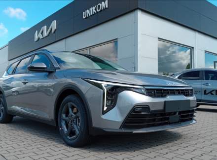 Kia - K4