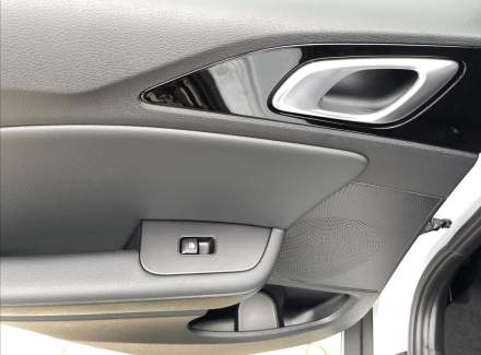 Kia - XCeed
