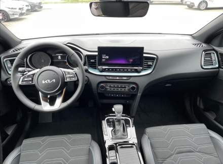 Kia - XCeed