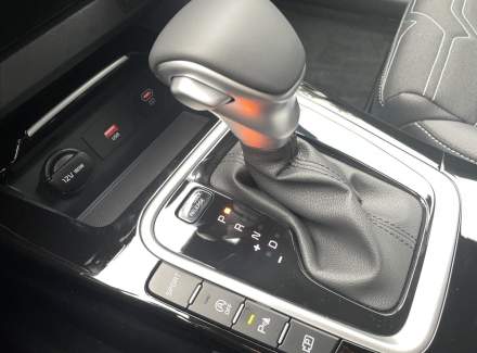Kia - XCeed