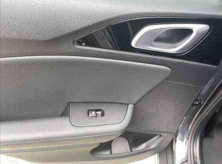 Kia - XCeed