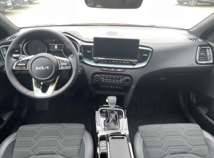 Kia - XCeed