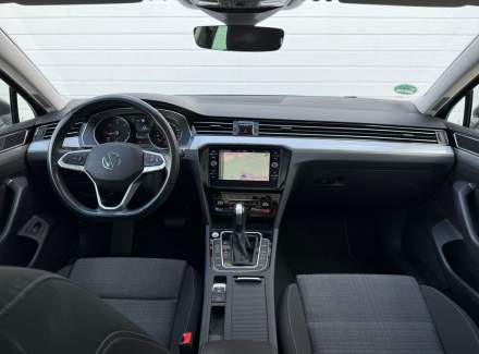 Volkswagen - Passat