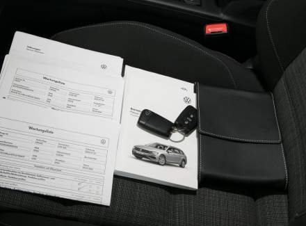 Volkswagen - Passat