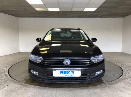 Volkswagen - Passat