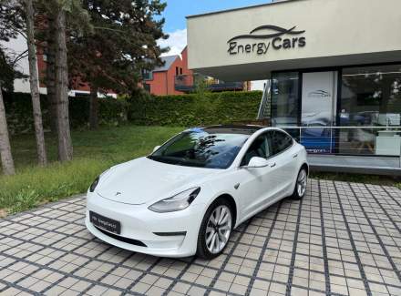 Tesla - Model 3