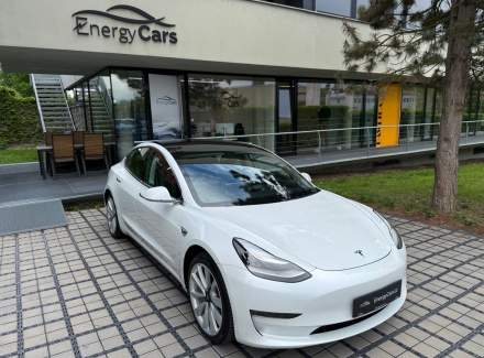 Tesla - Model 3