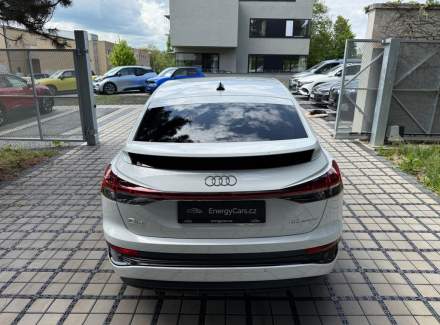 Audi - Q4 e-tron
