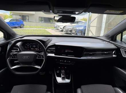 Audi - Q4 e-tron