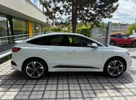 Audi - Q4 e-tron
