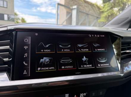 Audi - Q4 e-tron