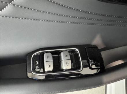 Omoda - 9 PHEV