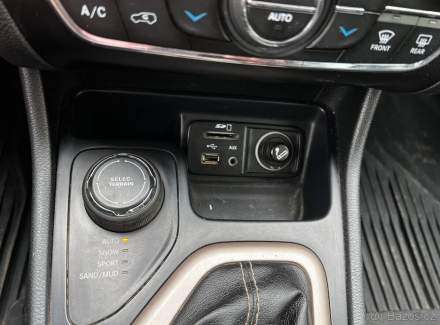 Jeep - Cherokee